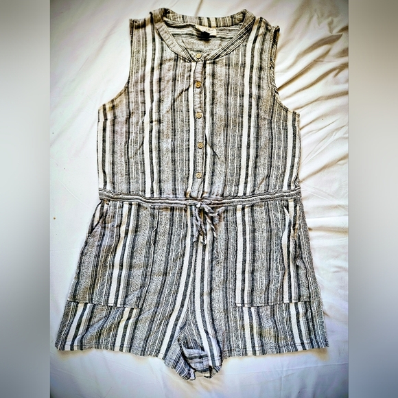 Universal Thread Womens Blue & White Striped Sleeveless Short Romper Size Large - Picture 1 of 10